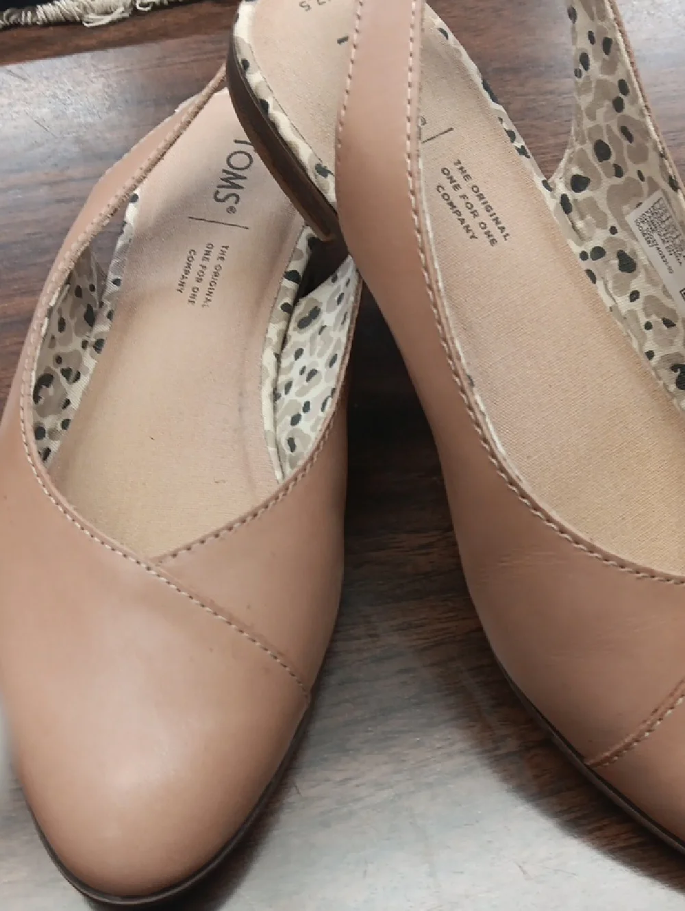 TOMS Women's Tan Slingback Flats